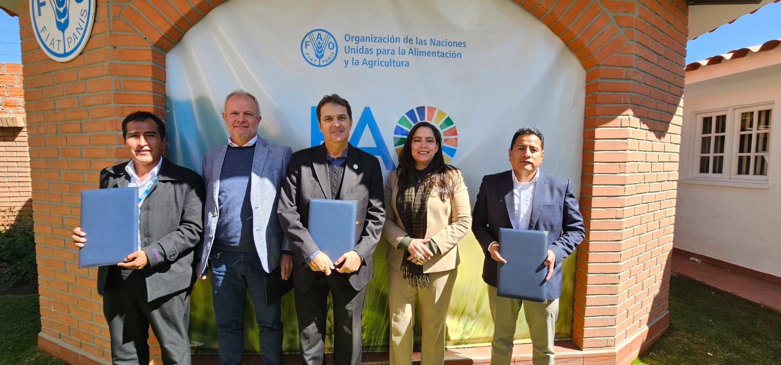FAO, EBA y Conexión firman una alianza para impulsar nuevas oportunidades para productos forestales no maderables de comunidades indígenas